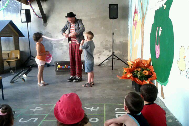 Magiciens pour enfants, anniversaires enfants, fêtes scolaires